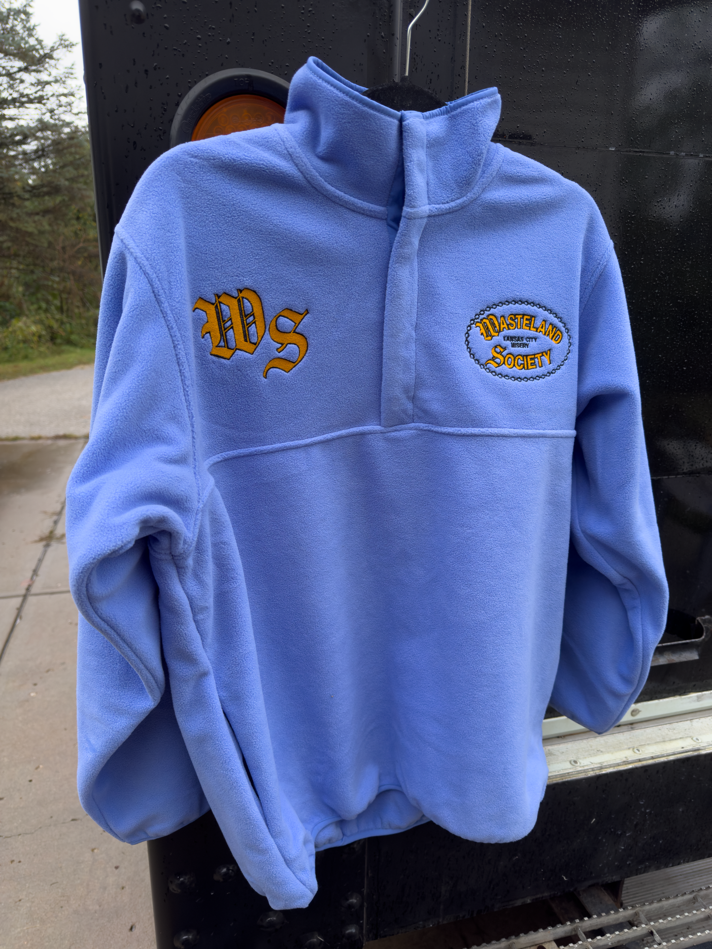 IN DREAMS FLEECE PULLOVER
